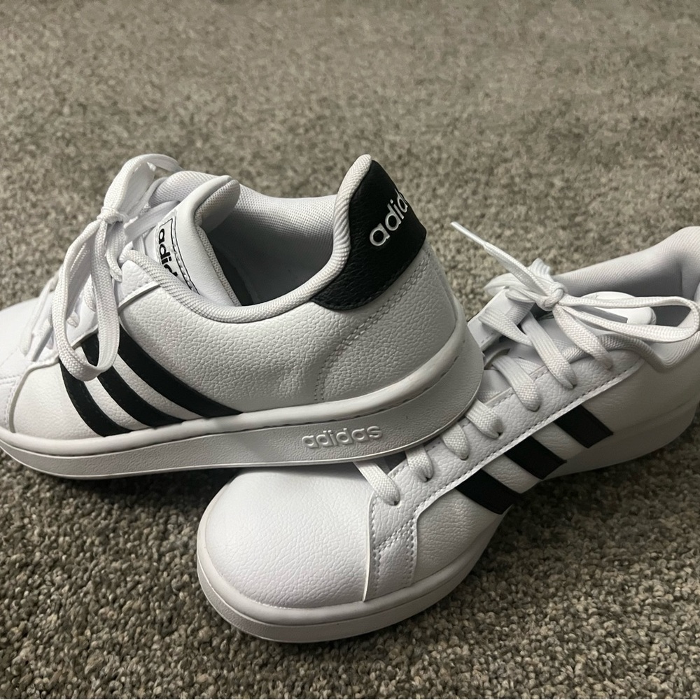 Adidas Womens Grand Court 2.0 White and Black Sneakers - Picture 2 of 5